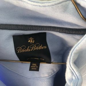 Mens shirt name brand like new. 8.00